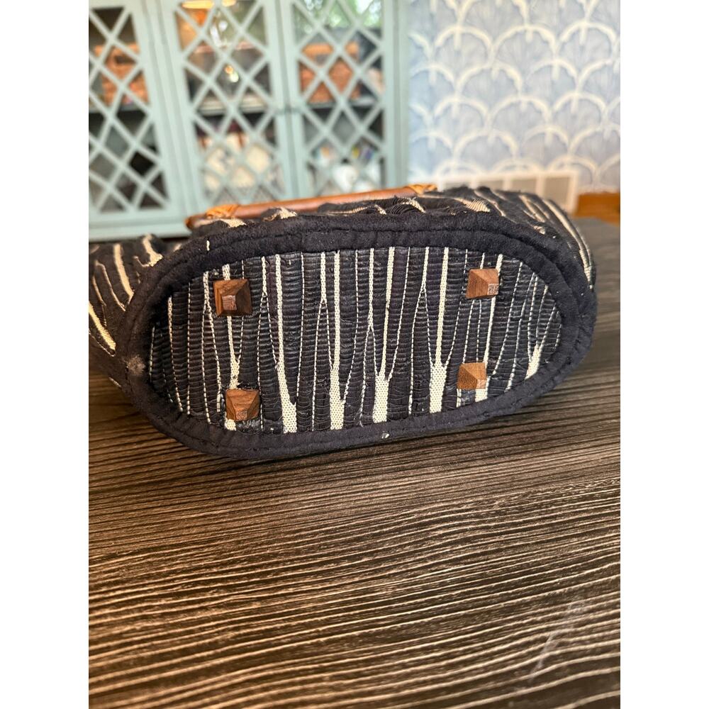 Artisan Made Wooden Handled Abstract Purse - Picture 5 of 6